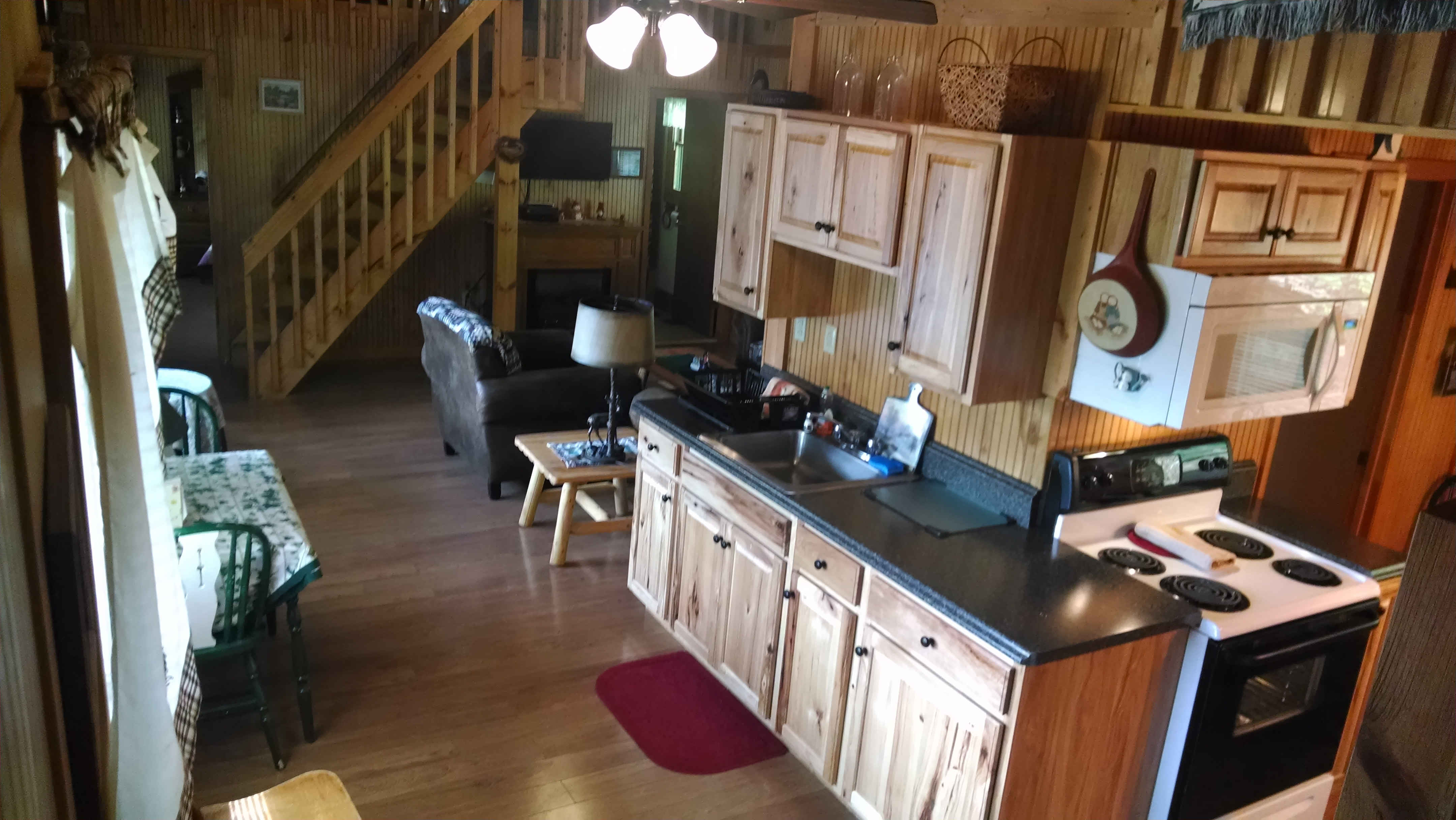 Cabin 2 Kitchen 1