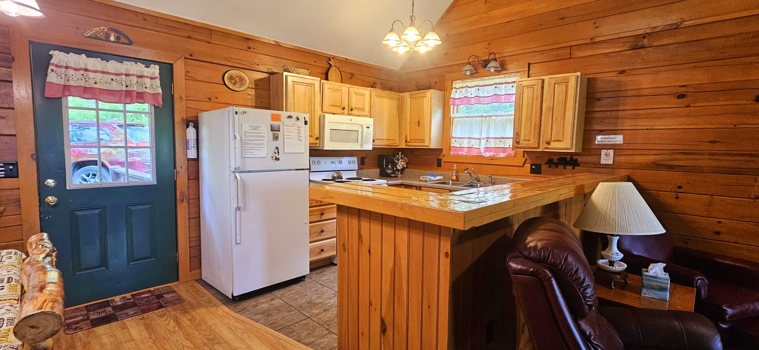 Cabin 3 Kitchen (3)